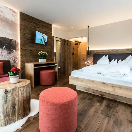Hotel Sonnegg Saltusio